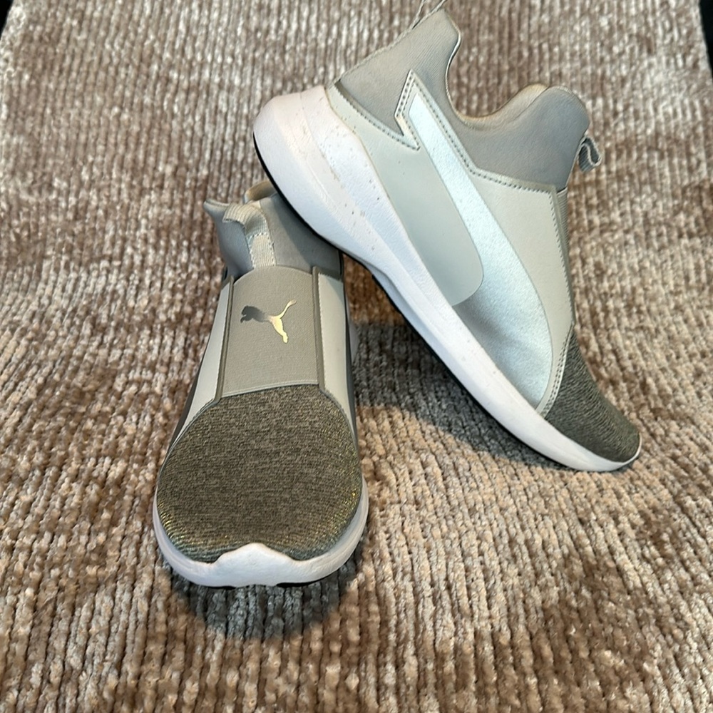 Puma rebel mid glow jr | size 6